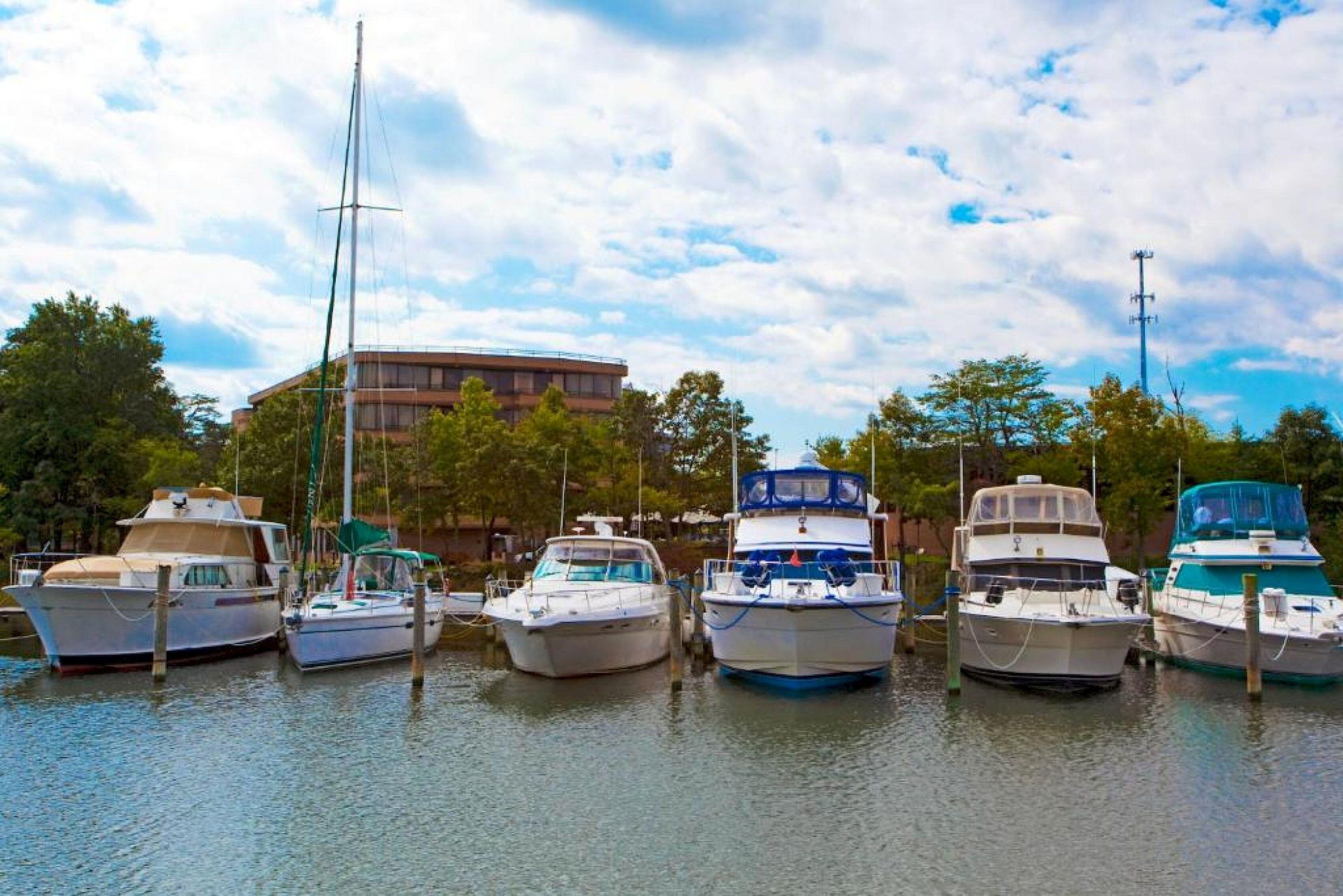 Solomons Inn Resort + Marina Exteriör bild